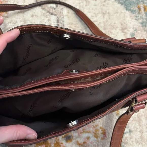 Vintage Fossil Leather Shoulder Bag - Picture 6 of 10